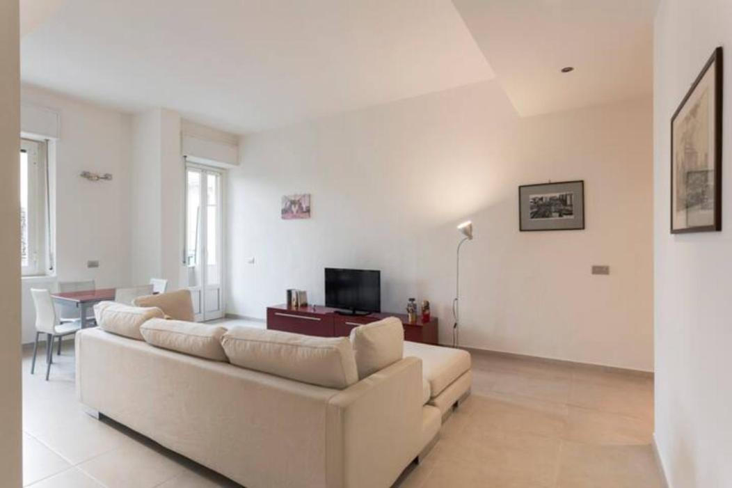 Loreto & Stazione Centrale Cozy Apartment Milão Exterior foto
